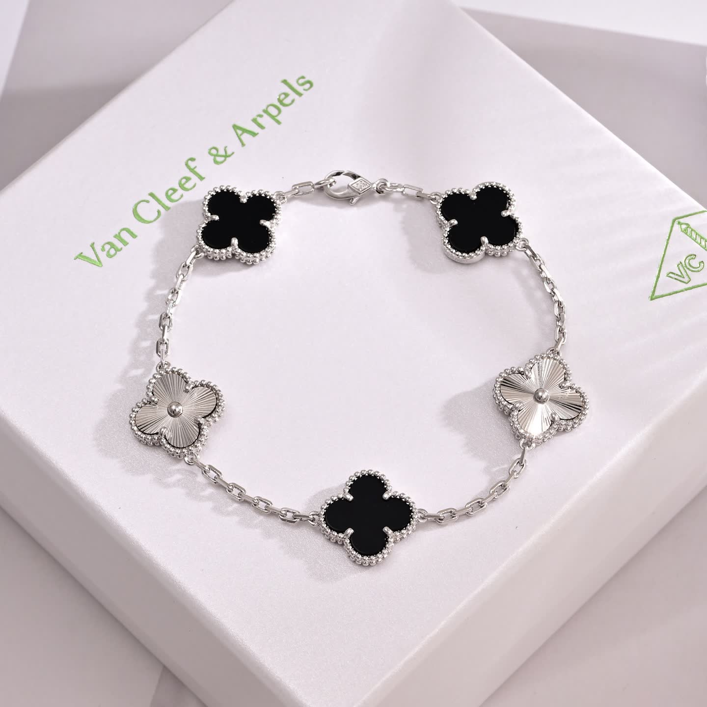 Van Cleef & Arpels Alhambra Bracelet
